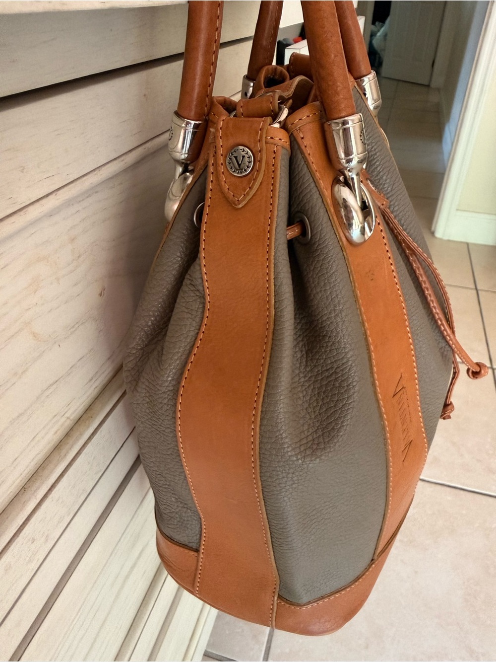Valentina Italian Leather Two-Tone Brown & Tan Drawstring Bucket Shoulder Bag - Picture 7 of 15